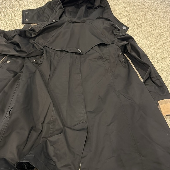 Burberry Jacket with Zip in extra layer - Picture 7 of 8